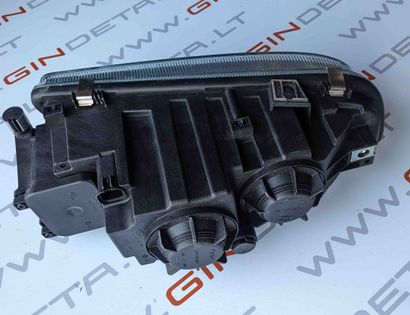 MAN TGX (2007-present) F5 (2016-2024) Левая противотуманка переднего бампера 81251016521,6410100000 32193181