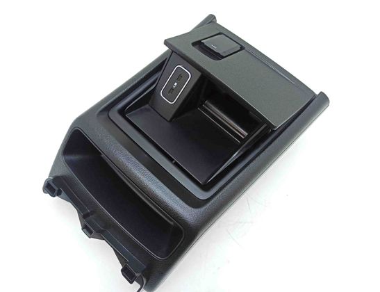 MERCEDES-BENZ GLE W167 (2019-2024) Ozdoba stredovej konzoly A1676801001,A1676800701 30216314