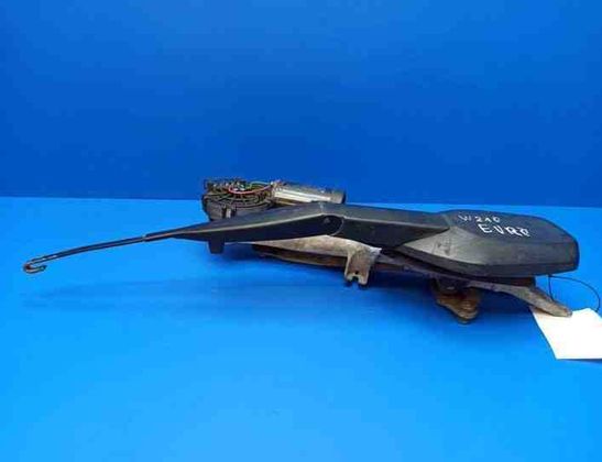 MERCEDES-BENZ E-Class W210 (1995-2002) Mechanizmus stierača predného čelného skla 2108201542,3397020325,3391098329 21199371