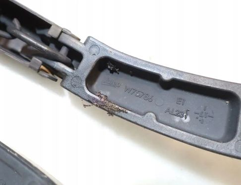 HYUNDAI i20 PB (1 generation) (2008-2014) Front Wiper Arms 32900469