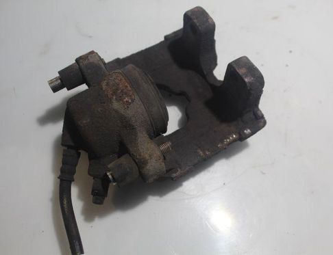 BMW 1 Series E81/E82/E87/E88 (2004-2013) Pravý predný strmeň brzdy 32922233