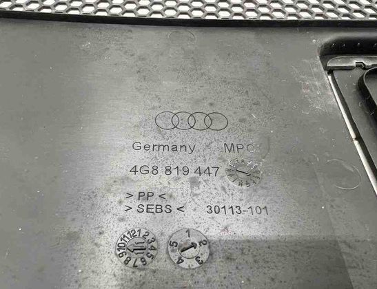 AUDI A6 C8/4K (2018-2024) Predný stierač lišta 4G8819447 31996072