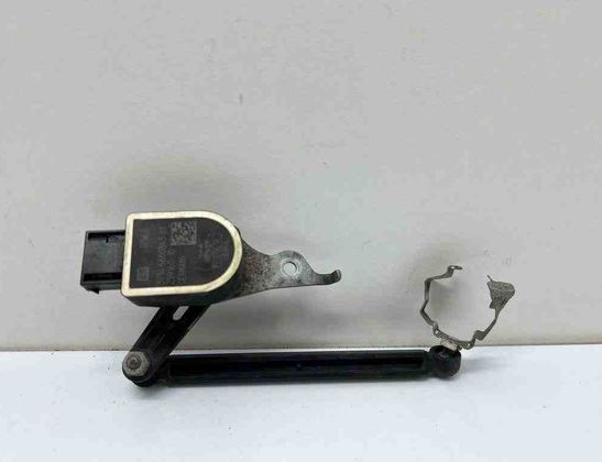 BMW 2 Series F22/F23 (2013-2020) Front Right Level Sensor 6860843 31997844