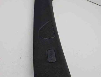 AUDI Q7 4M (2015-2024) Pravý A stĺpikový obklad 4M0867233P 32421698