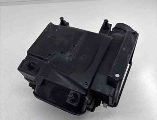 MERCEDES-BENZ A-Class W176 (2012-2018) Vzduchový filter Box A6450900001 32438378