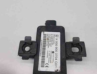 MERCEDES-BENZ CLA-Class C117 (2013-2016) Tyre Pressure Control Module A0009003704 32620456