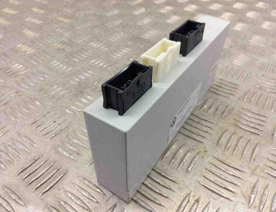 BMW X1 F48/F49 (2015-2023) Ovládacia jednotka krytu batožinového priestoru 7412610 30990477