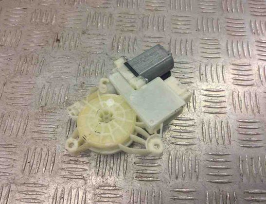 BMW 3 Series G20/G21/G28 (2018-2024) Motor ovládania okna ľavých zadných dverí 8495867 30992156